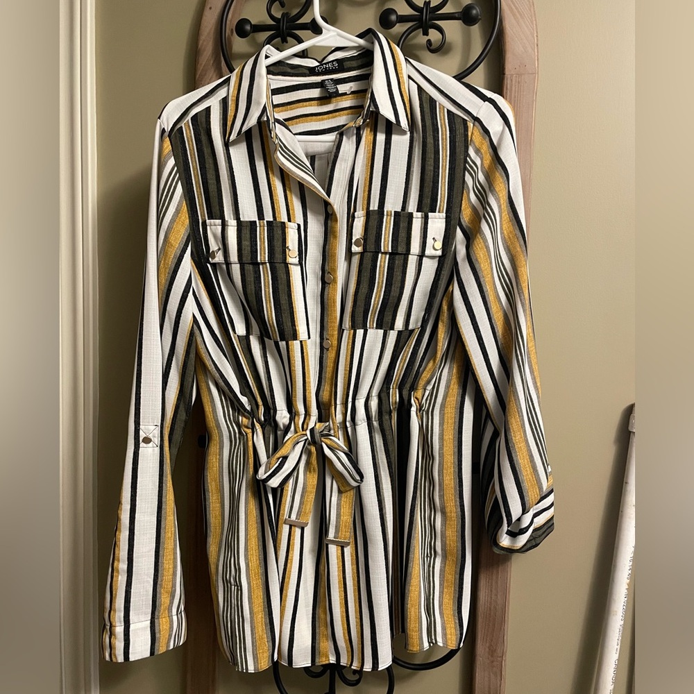 Multi coloured shirt/dress, size Medium